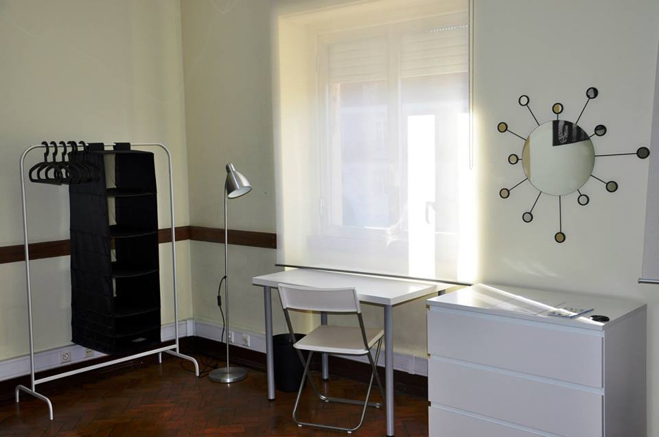Cozy Double-Bed Room 1 in Alcântara em Alcântara, lisboa – foto 3 de 16
