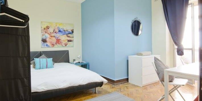 Spacious Double Room 2 with Natural Light em Alcântara, lisboa – foto 2 de 15