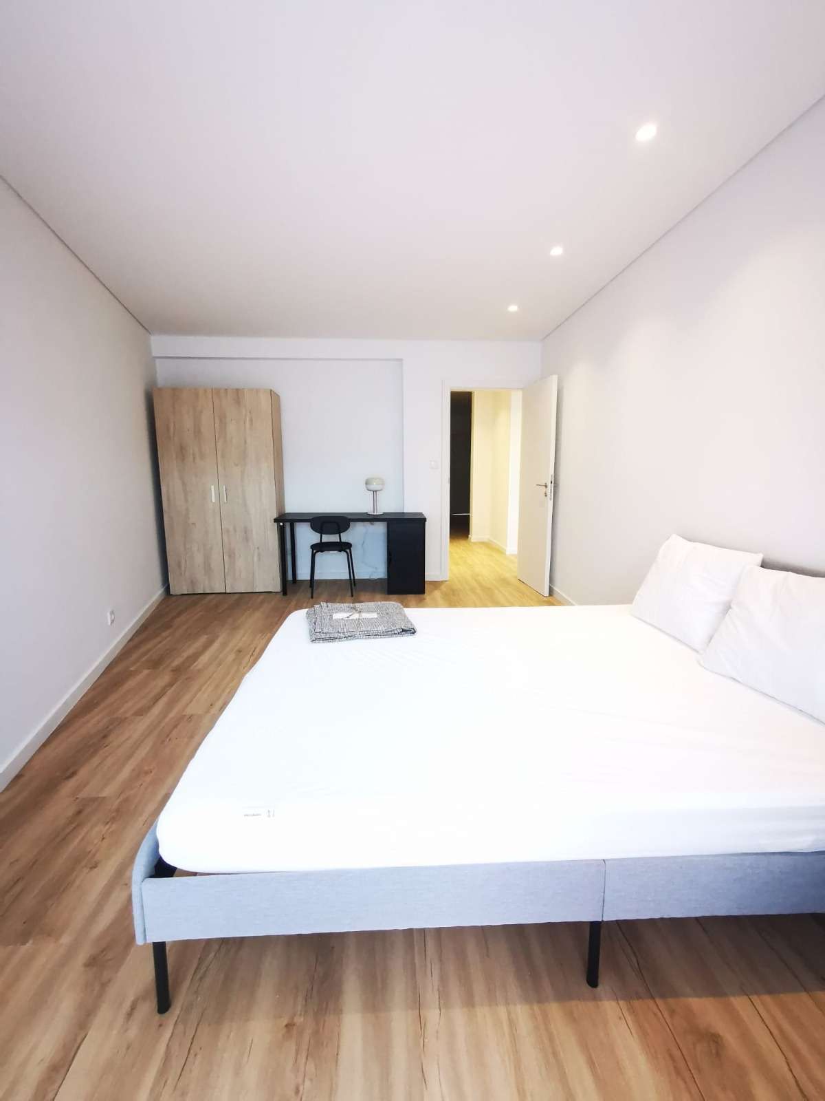 Comfortable Room 4 - Ideal Student Living in porto – photo 1 of 3