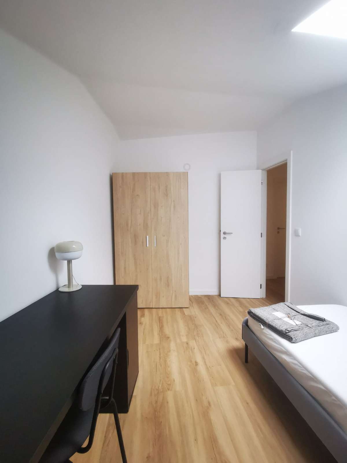 Cozy Room 8 with Ample Amenities in Paranhos, porto – photo 2 of 10