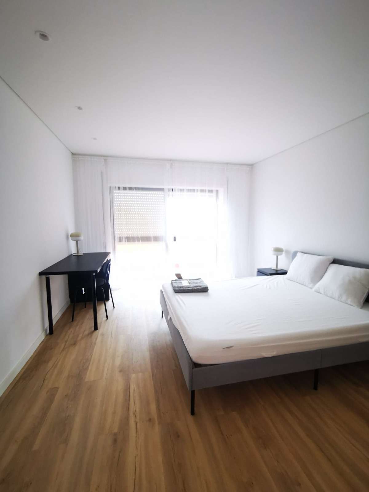 Cosy Room 2 in Shared Flat in porto – photo 1 of 4