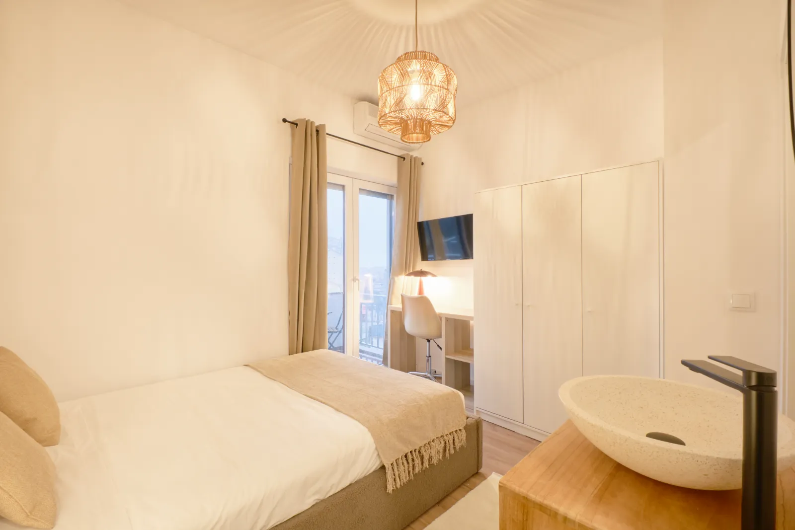 Room 6 - Studio Double Bedroom em Campolide, Lisbon – foto 5 de 26