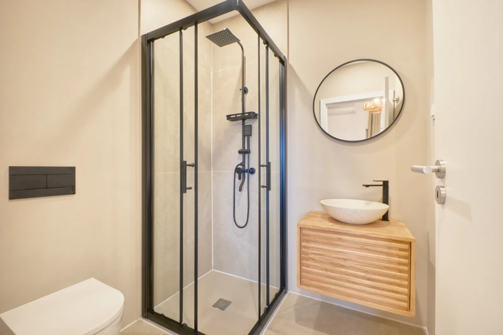 Room 4 - Studio Double Bedroom em lisboa – foto 1 de 9