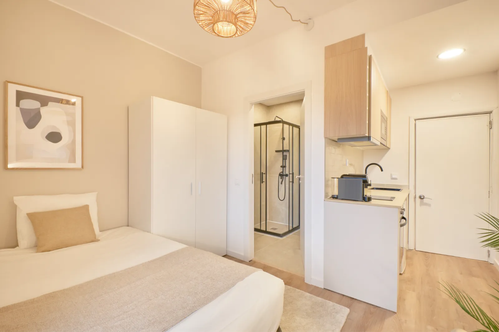 Room 4 - Studio Double Bedroom em Campolide, Lisbon – foto 3 de 26