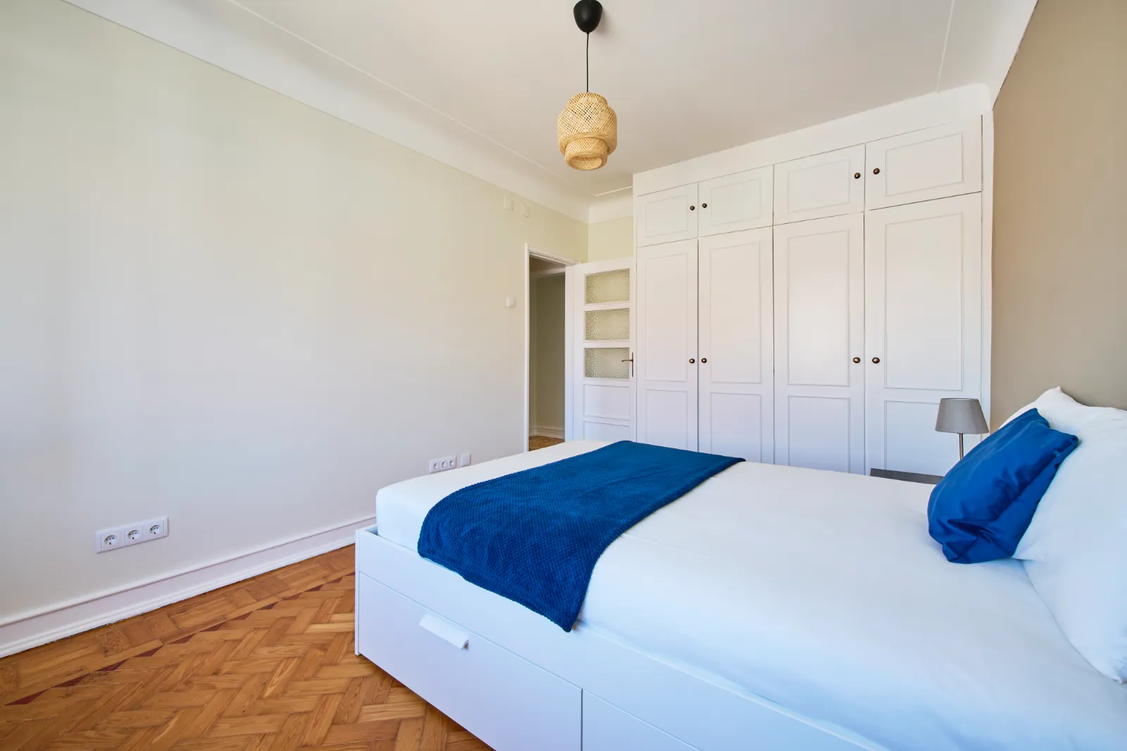 Room 5 - Double Room in lisboa – photo 1 of 6