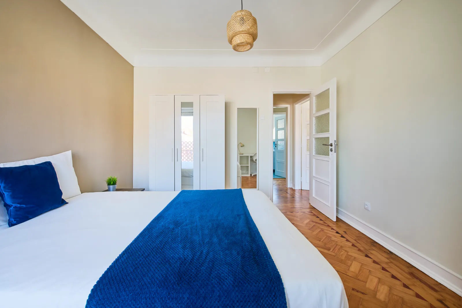 Room 4 - Double Room em Arroios, Lisbon – foto 3 de 19