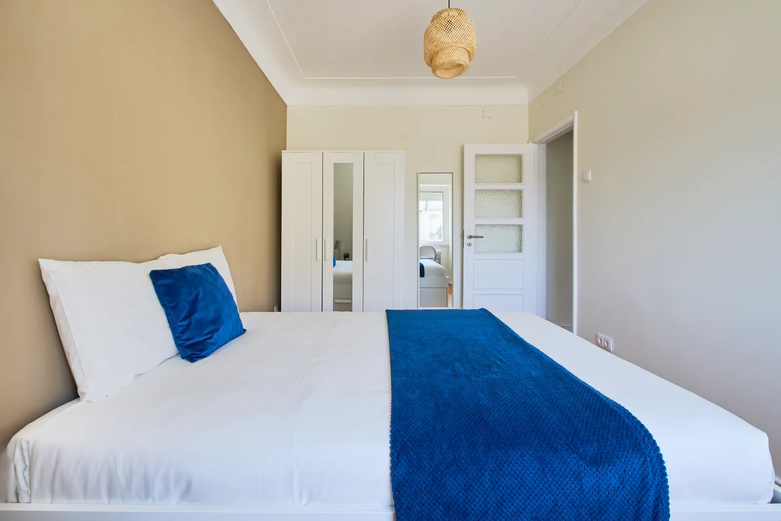 Room 6 - Double Room in lisboa – photo 1 of 5