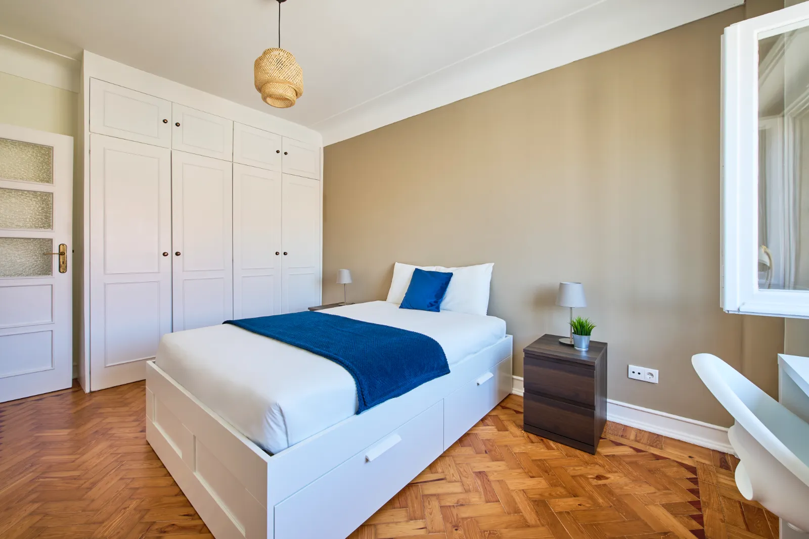 Room 5 - Double Room em Arroios, Lisbon – foto 3 de 18