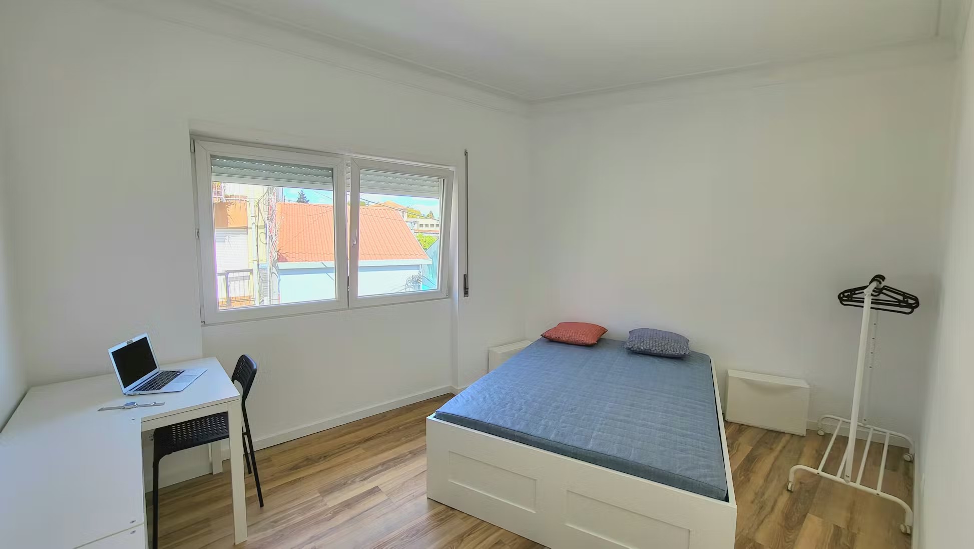 T103 - Superior Welcoming Room em Rio Tinto, porto – foto 2 de 14