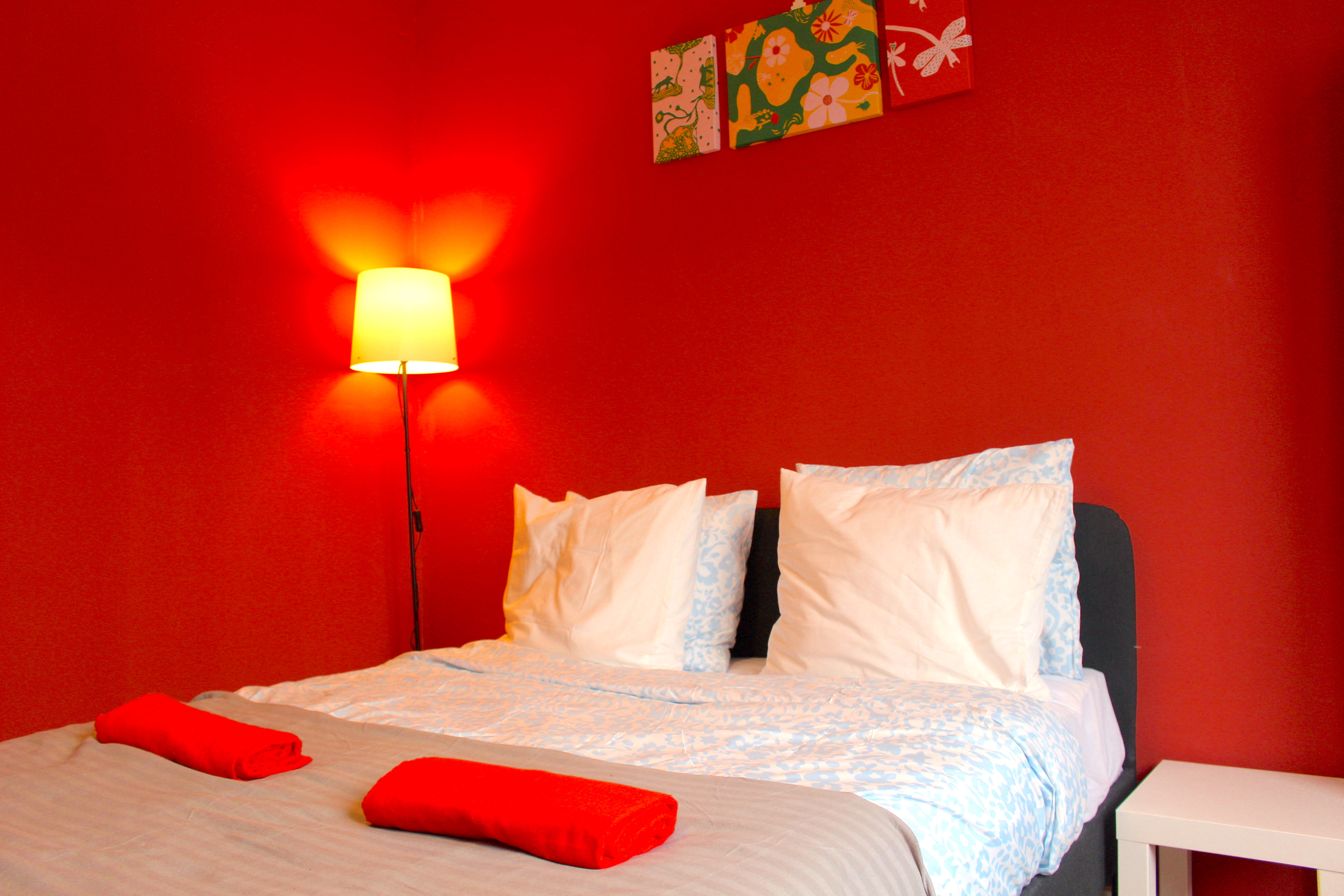 Red Hot Retreat - Habitação Essencial in Paranhos, porto – photo 3 of 26