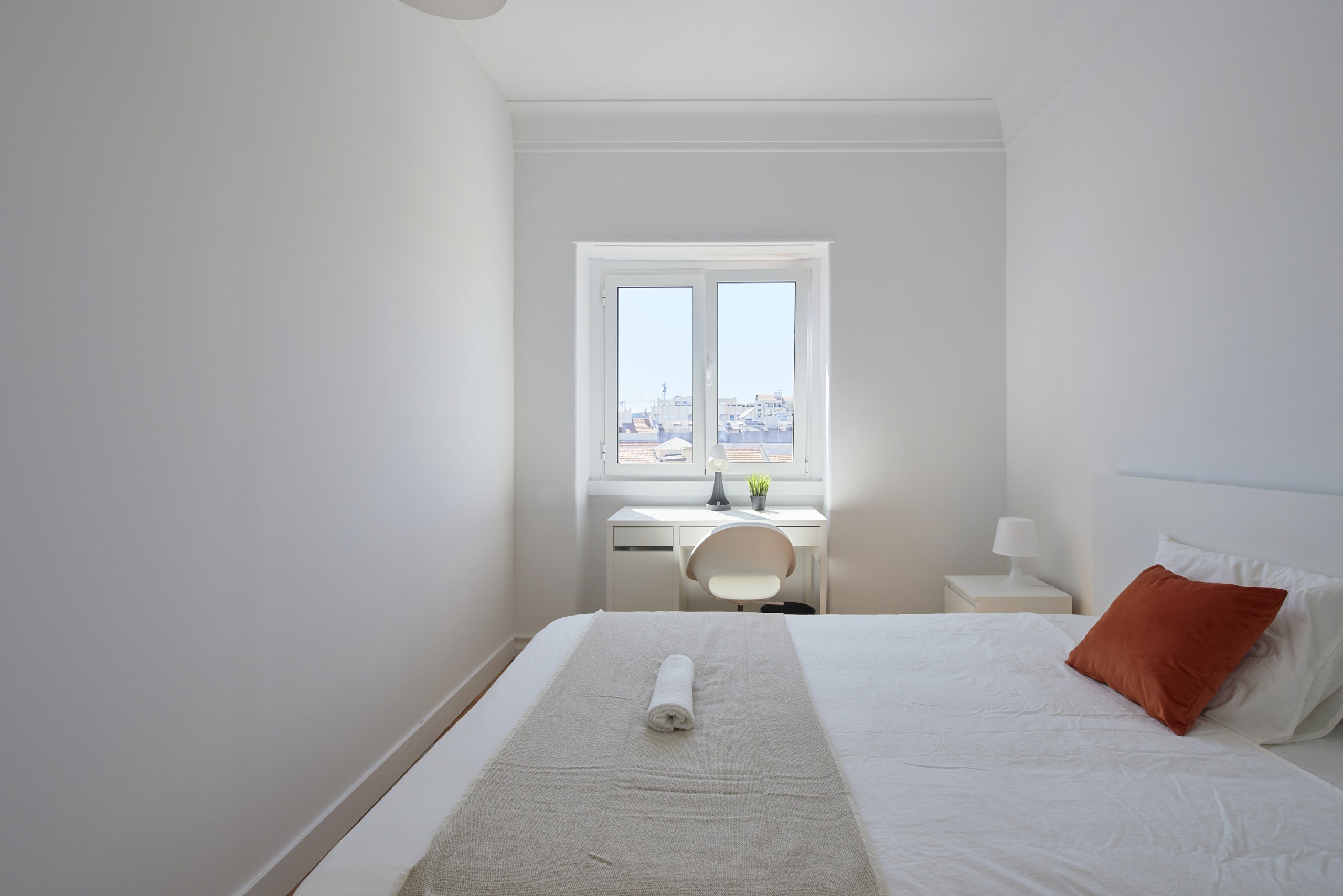 Sunny Single Room 9 & Desk em Bairro de São Miguel, lisboa – foto 4 de 25