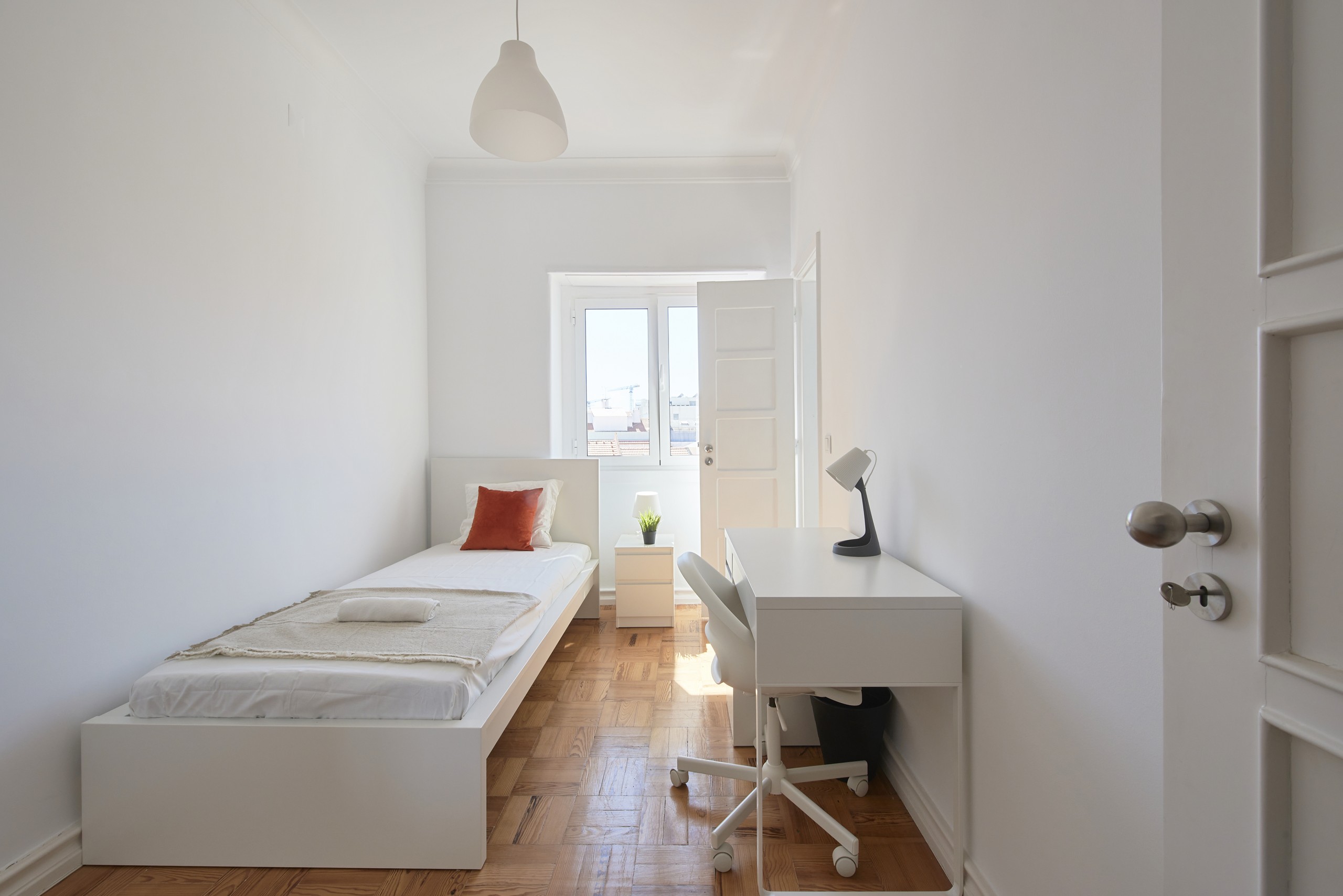 Modern Room 5 with Private Bathroom em lisboa – foto 1 de 8