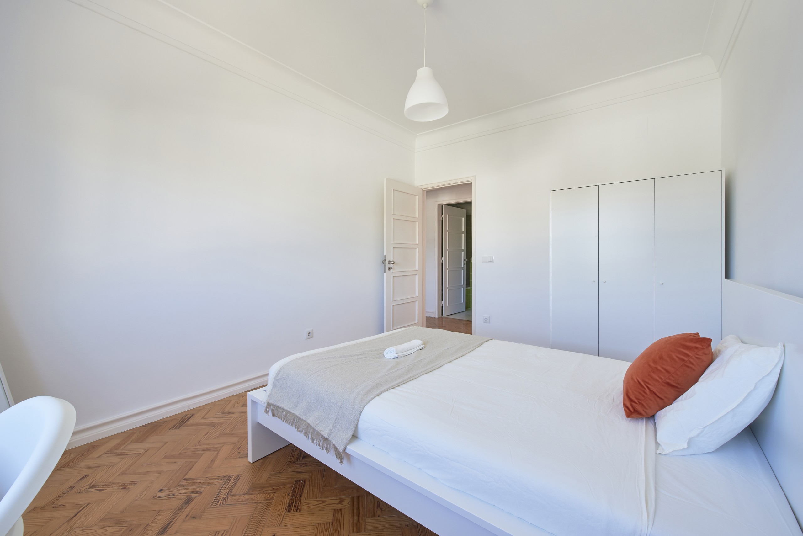 Sunlit Double Room 7 with Workspace em lisboa – foto 1 de 5