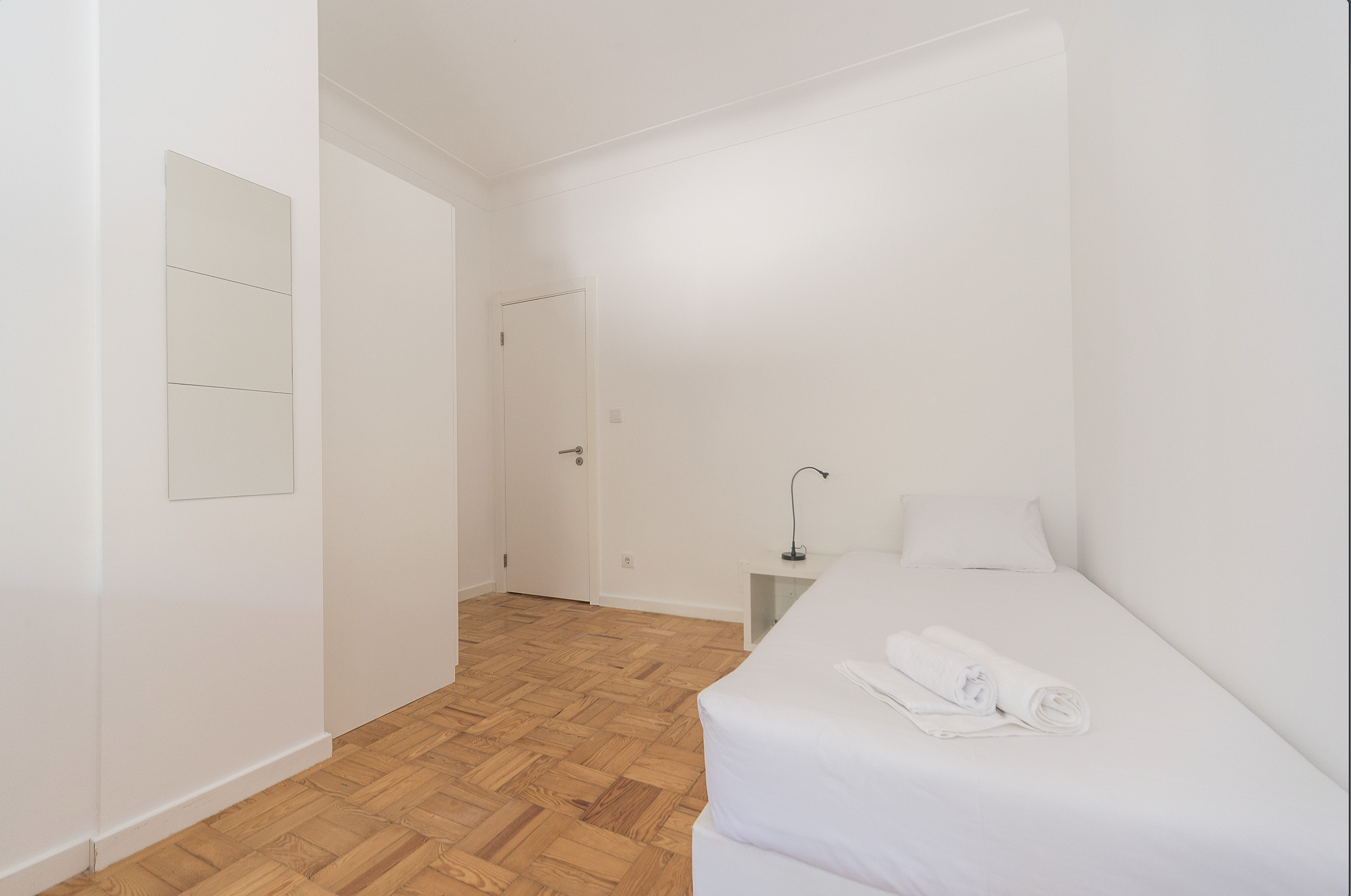 Room 2422 em Jardim Zoologico, lisboa – foto 5 de 16
