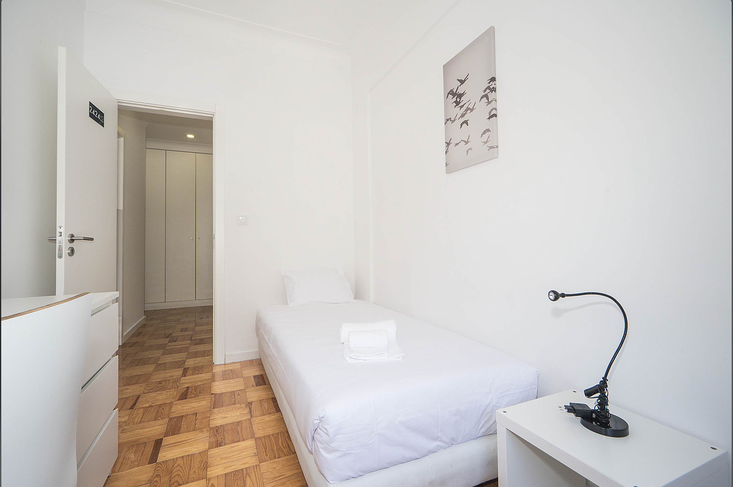 Room 2424 em Jardim Zoologico, lisboa – foto 2 de 14