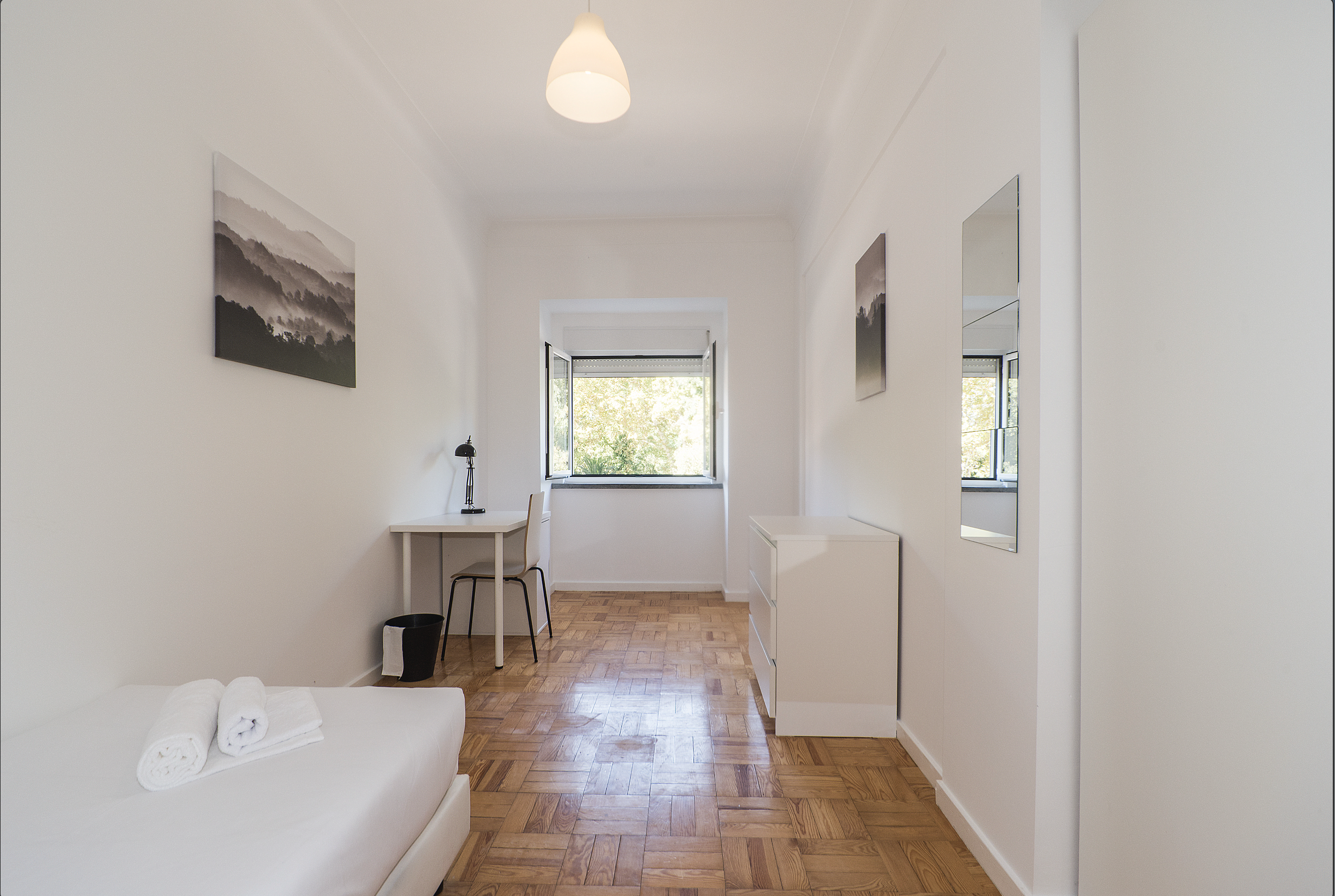 Room 2422 em Jardim Zoologico, lisboa – foto 3 de 16