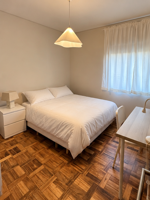 Bedroom 6 in Gaia Flat em vila-nova-de-gaia – foto 1 de 3