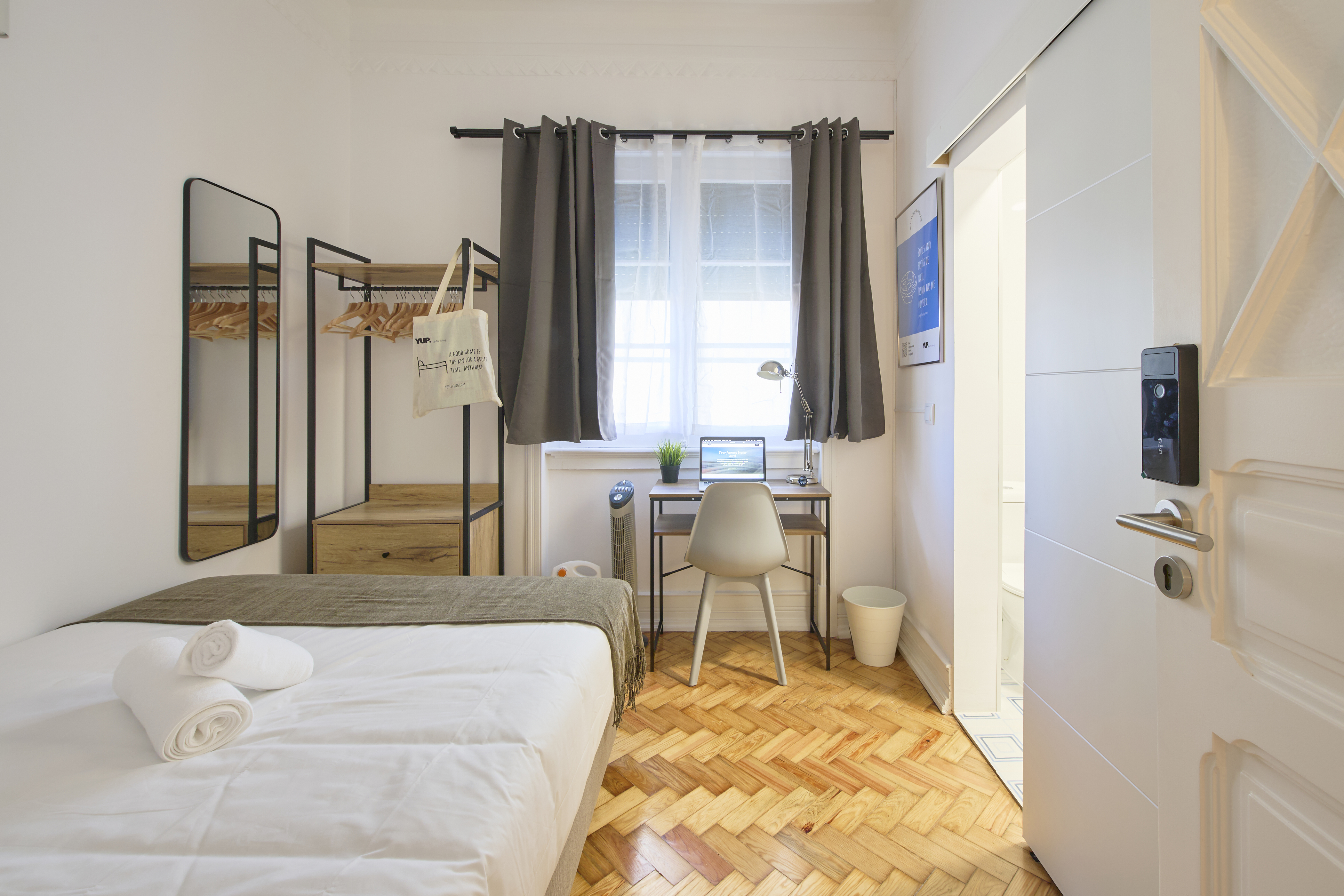 Quarto 5 em Príncipe Real, lisboa – foto 2 de 32