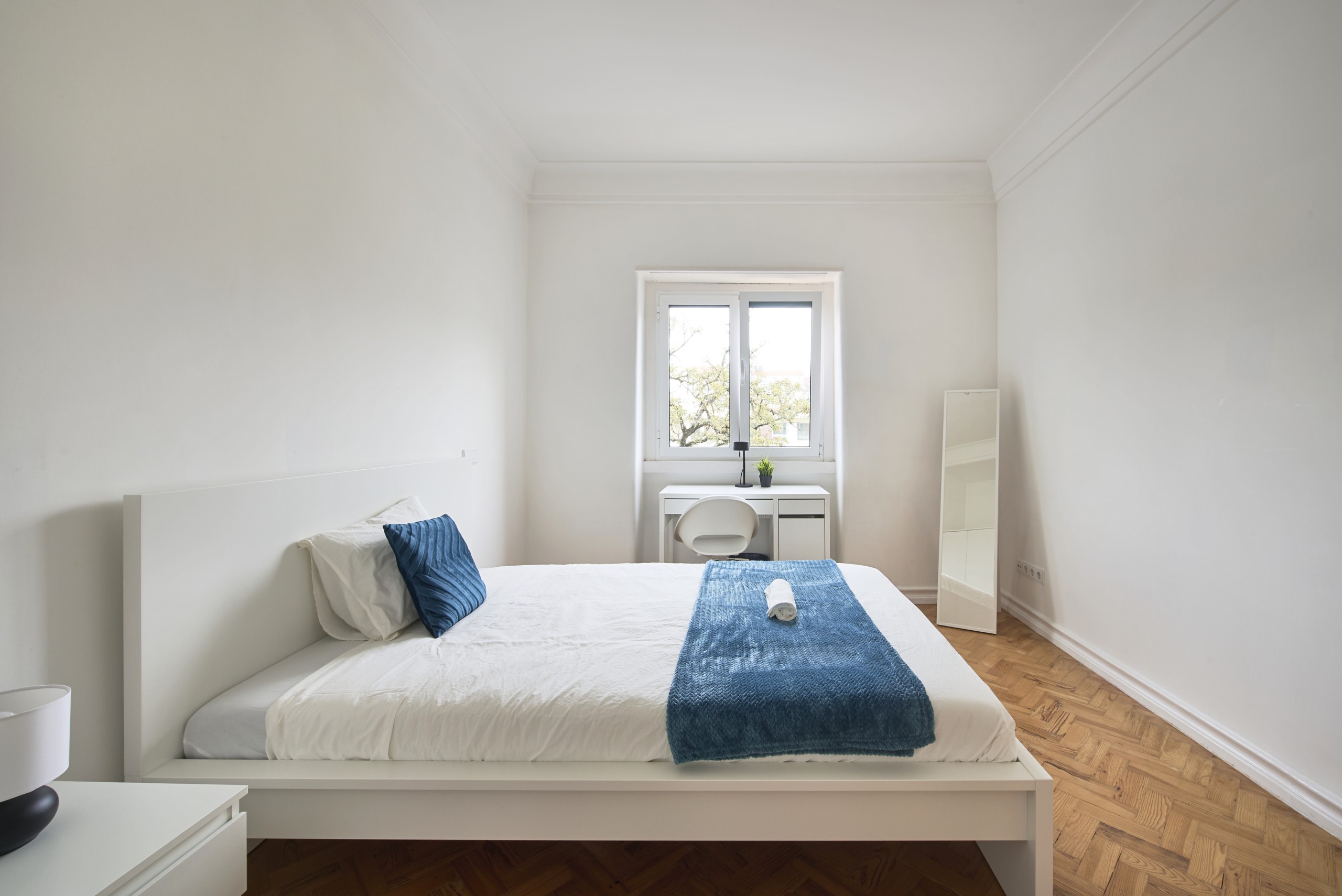Sunny Double Room 7 with Window em lisboa – foto 1 de 6