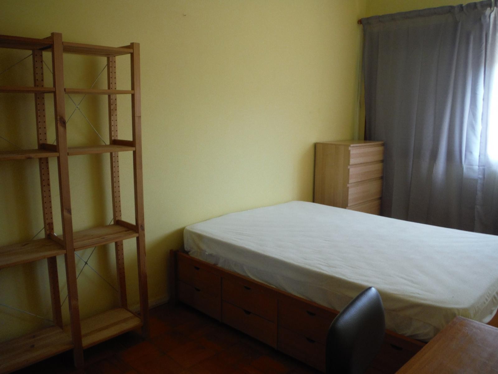 Good-looking single Room 2 in porto – photo 1 of 5
