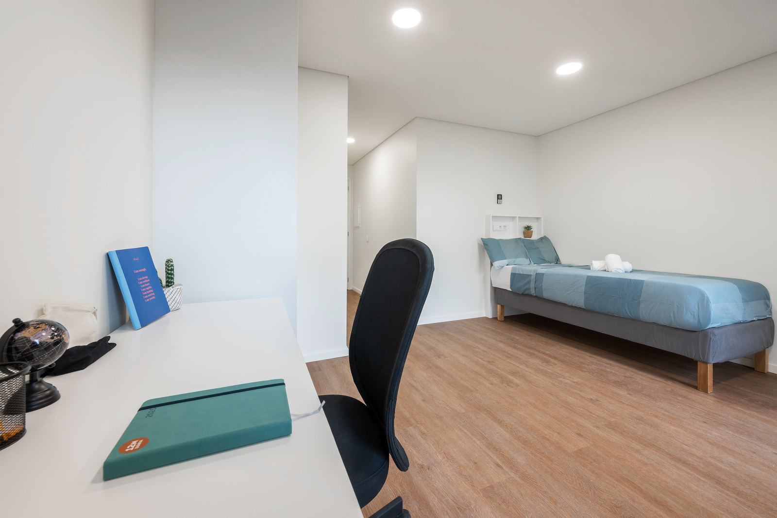 Deluxe Studio Apartment – 1-Month Minimum Stay in Areeiro, lisboa – photo 5 of 28
