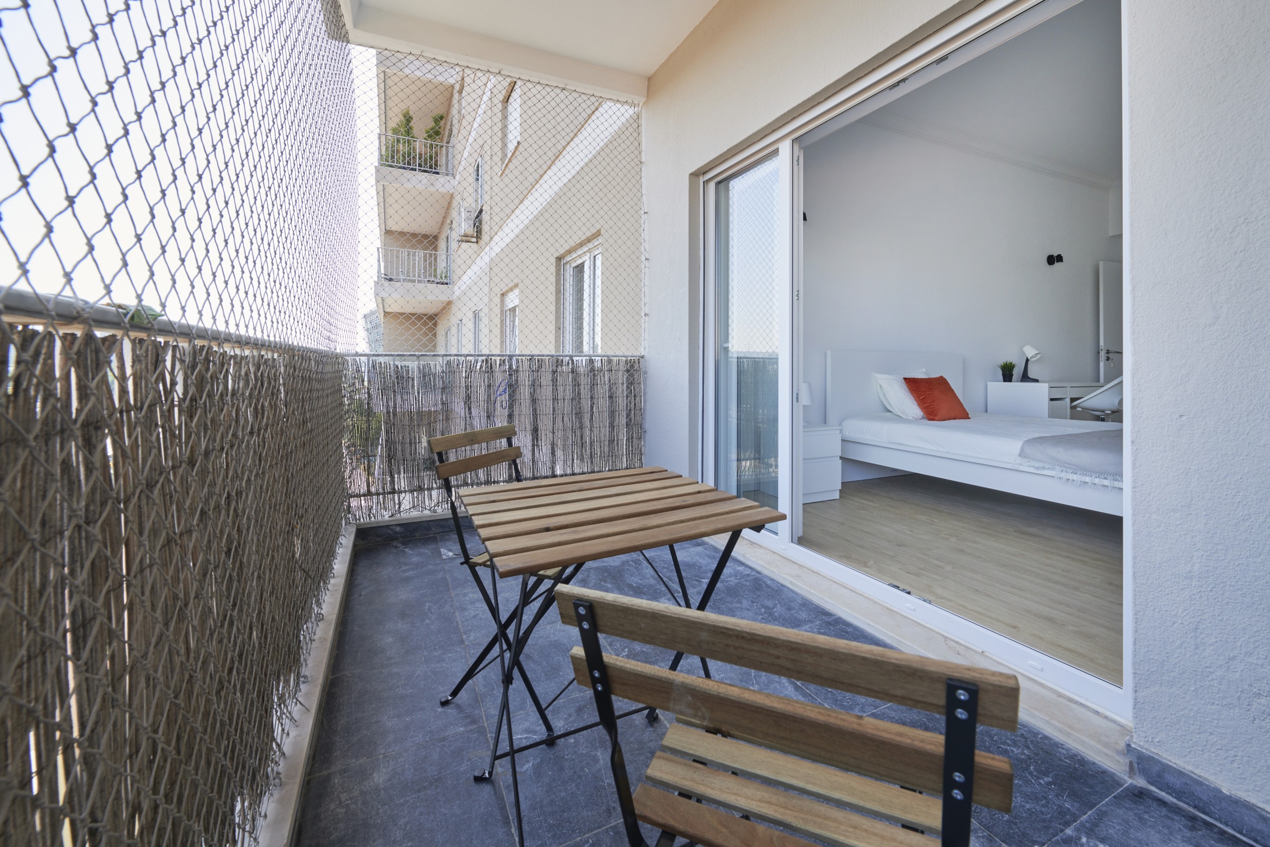 Well-Appointed Double Room 3 for Students in Lumiar, lisboa – photo 4 of 16