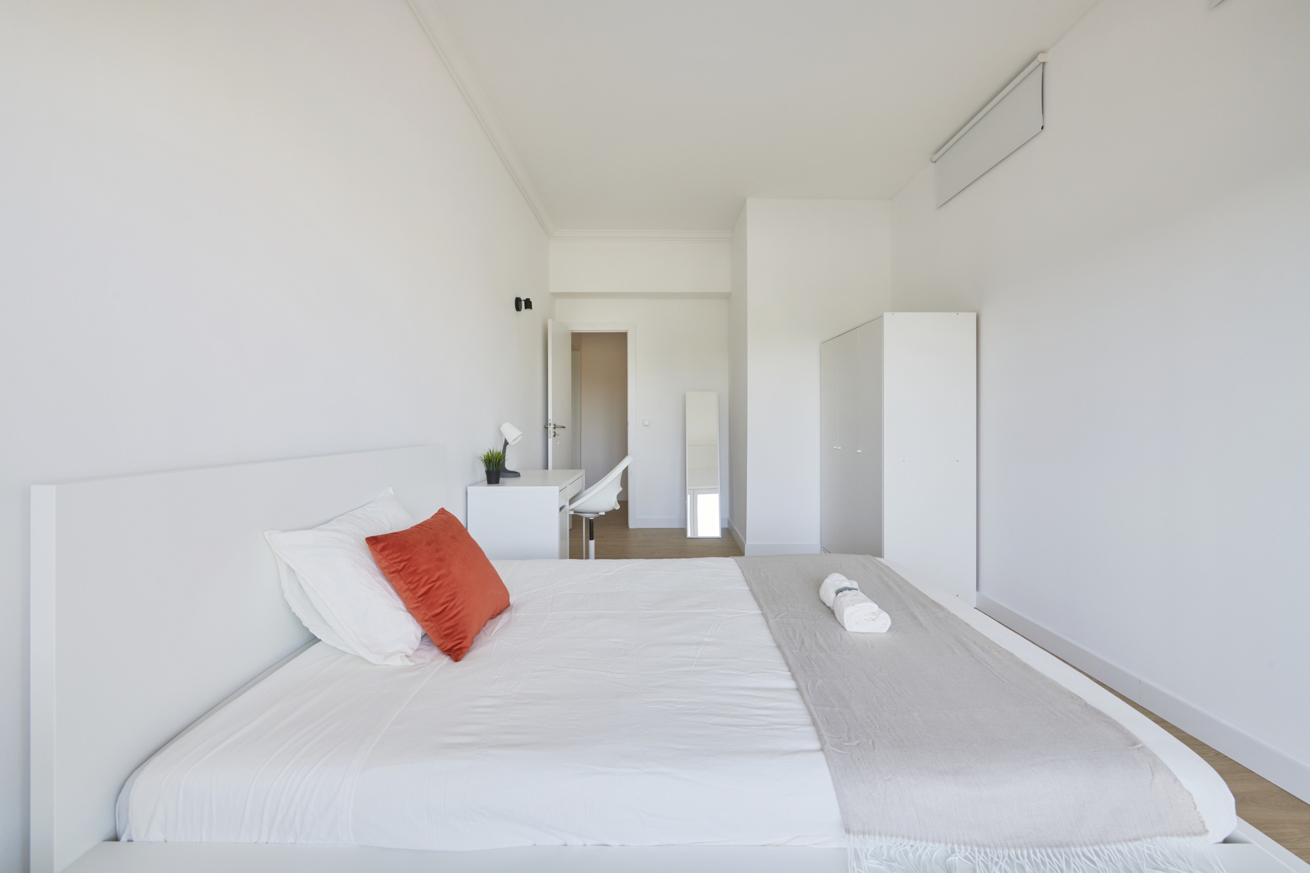 Well-Appointed Double Room 3 for Students in Lumiar, lisboa – photo 2 of 16