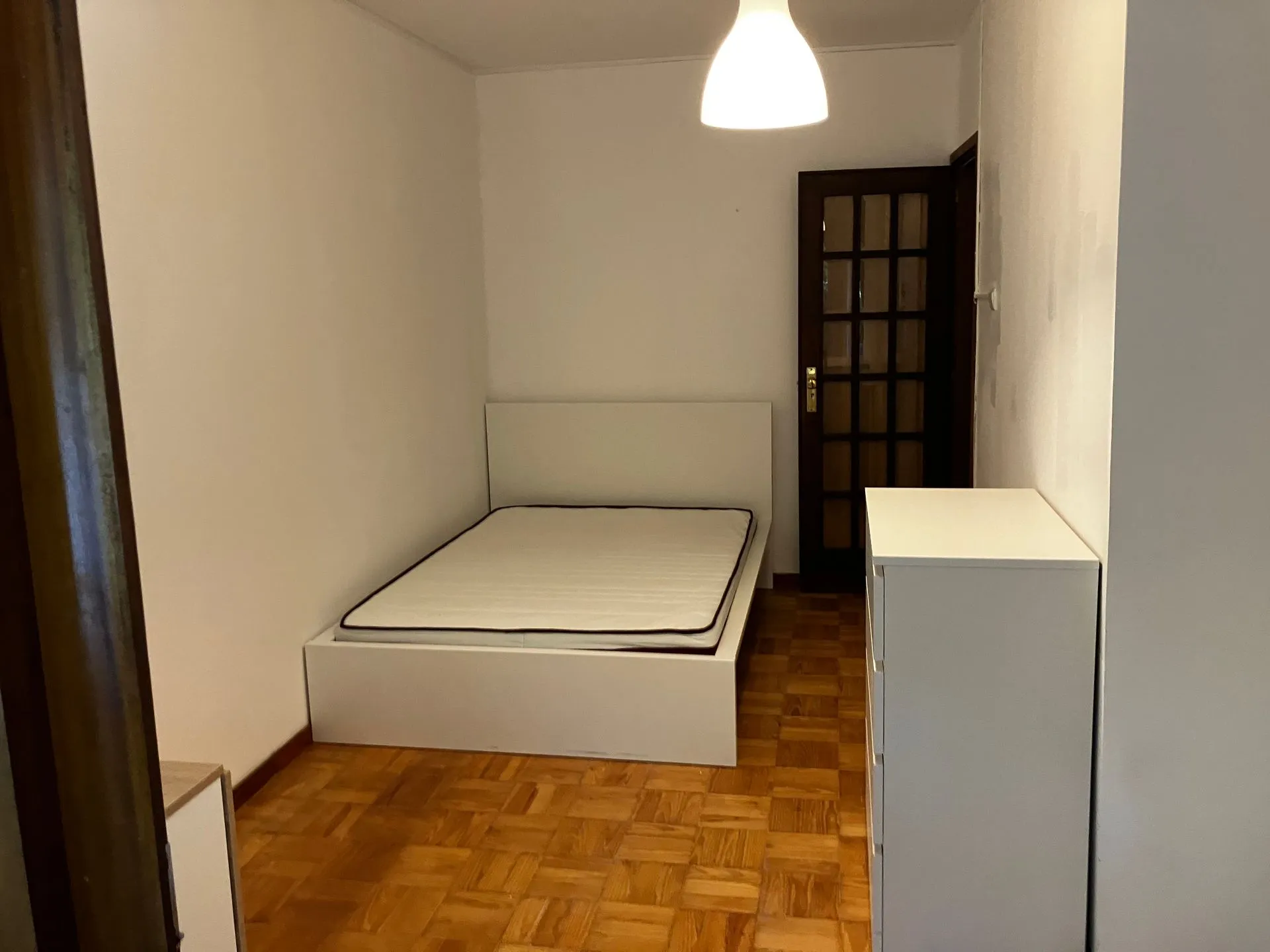 Room 2 in porto – photo 1 of 3