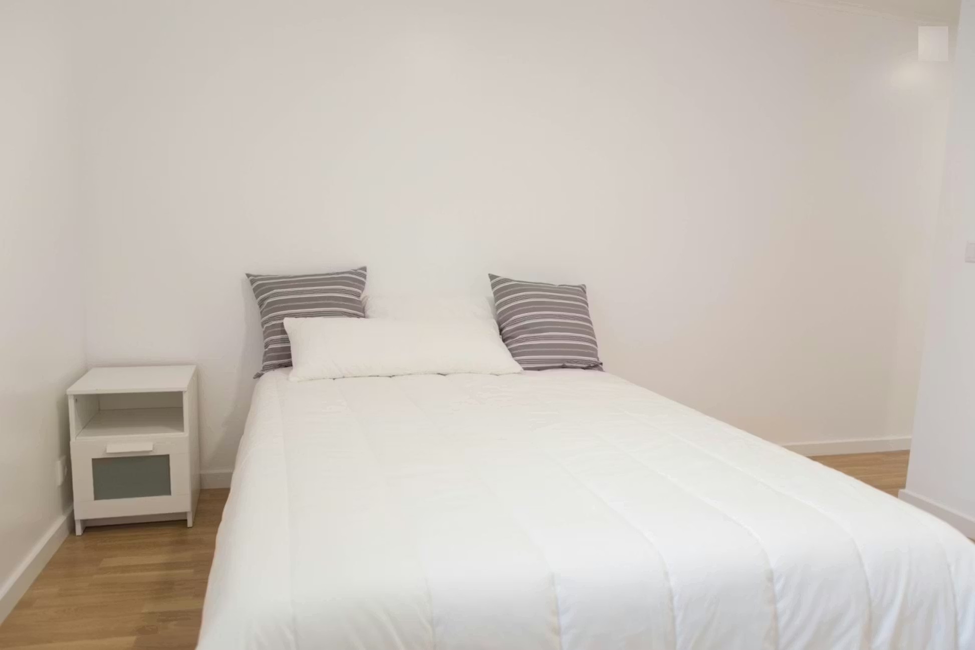 G104 - Spacious Superior Double Ensuite in Rio Tinto, porto – photo 2 of 21
