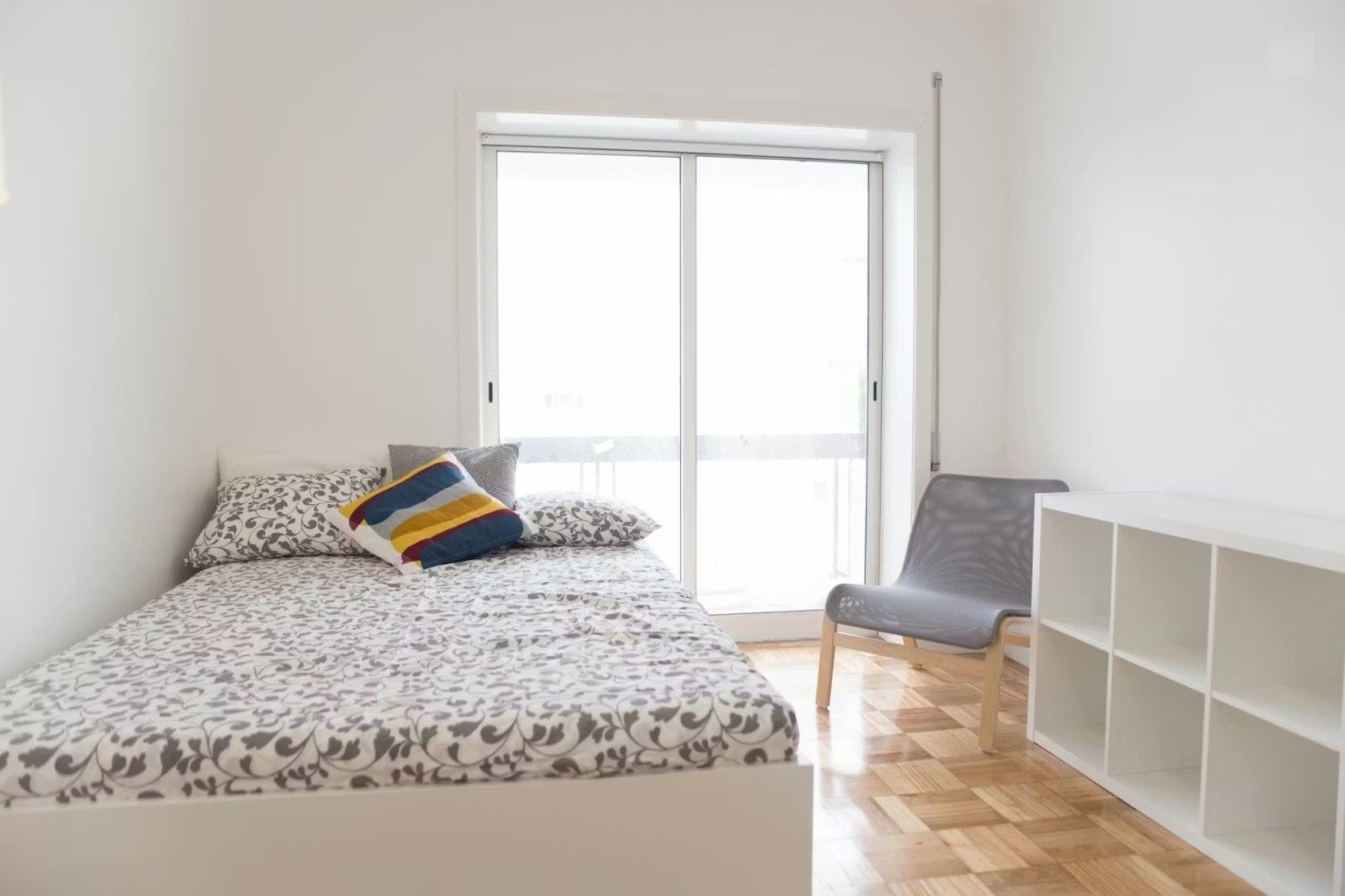 G305 - Stylish Superior Room with Balcony in Rio Tinto, porto – photo 5 of 20