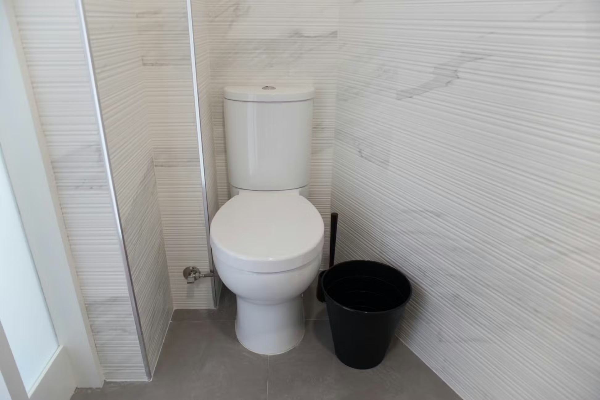 G201 - Deluxe Twin Suite with Sofa & Balcony in Rio Tinto, porto – photo 3 of 21