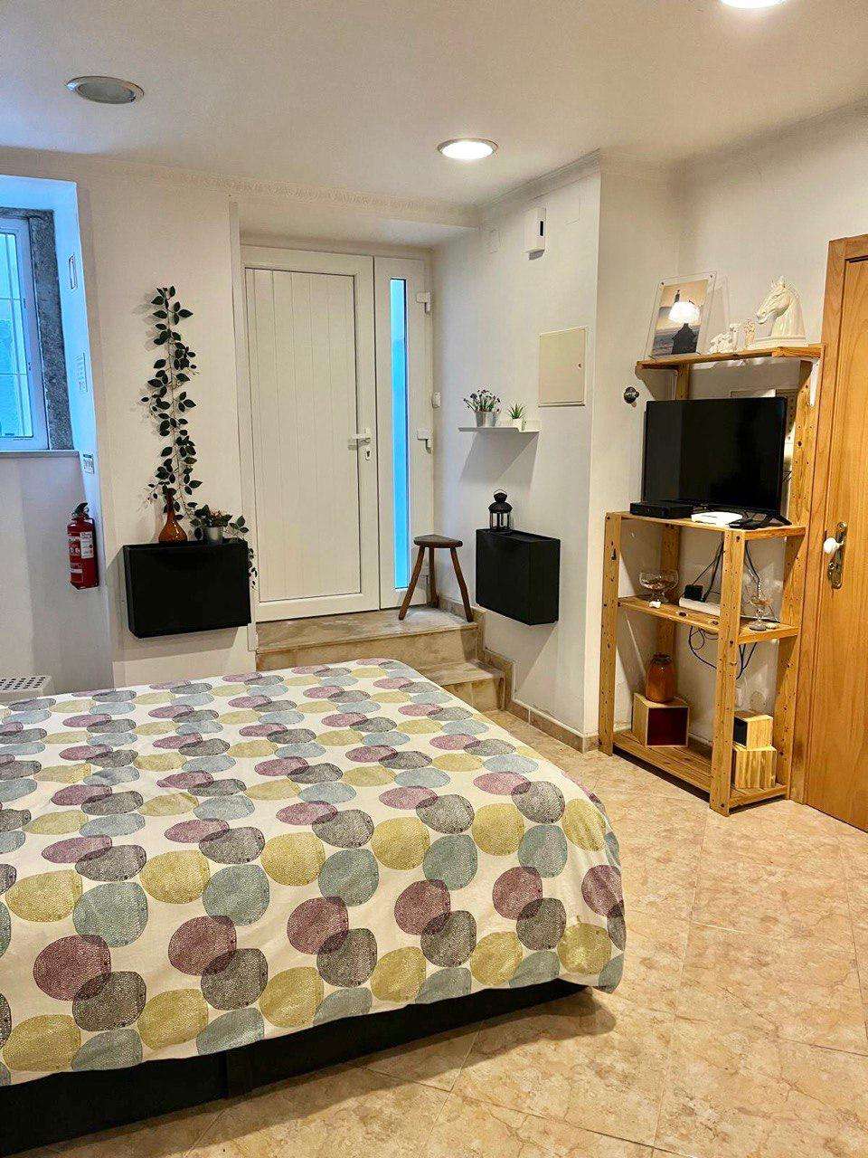 Studio Bedroom em Bairro Alto, lisboa – foto 3 de 11