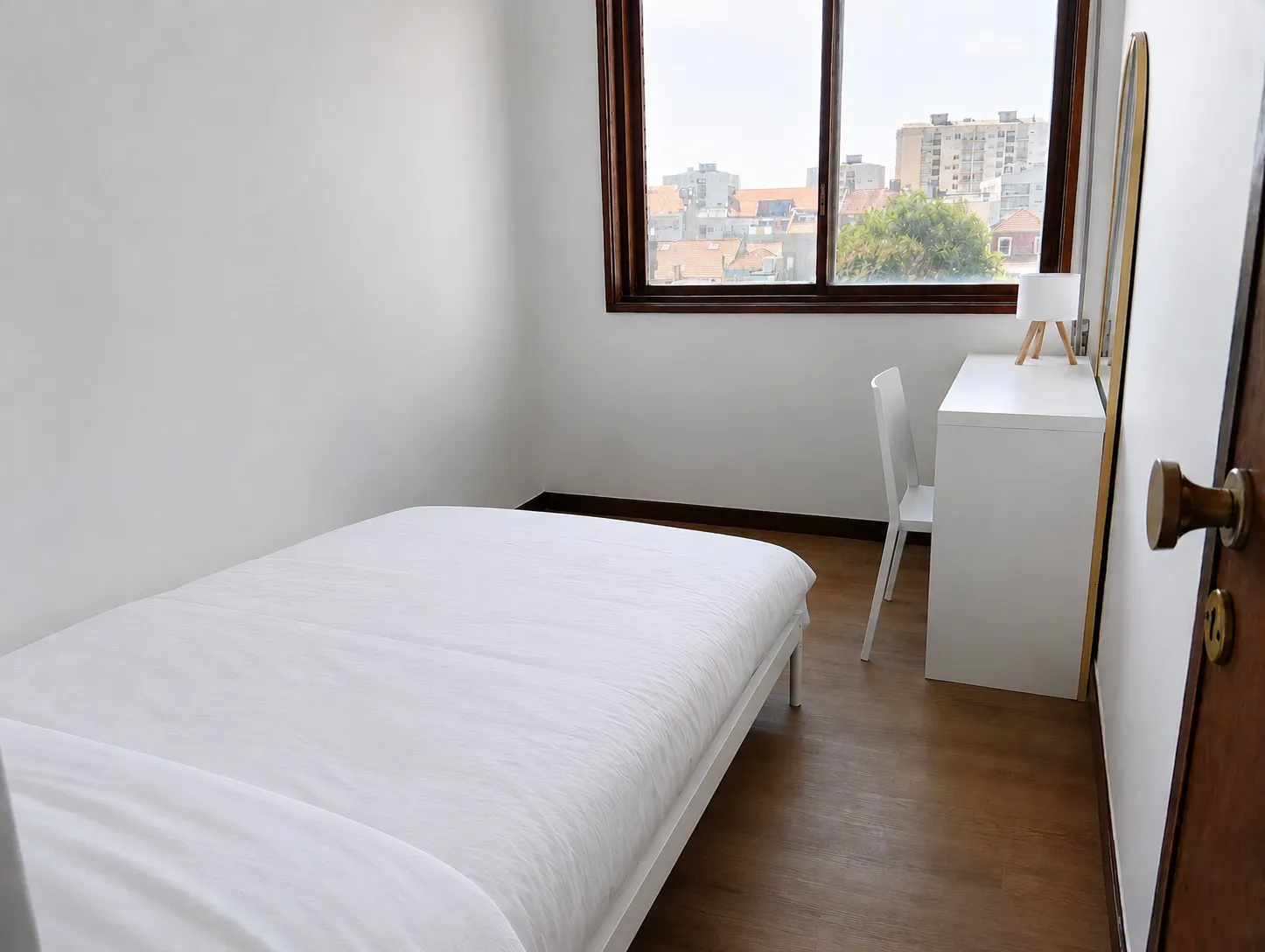 Room 6 in Porto – photo 2 of 11