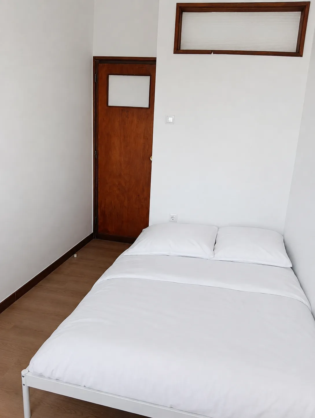 Room 6 in porto – photo 1 of 3