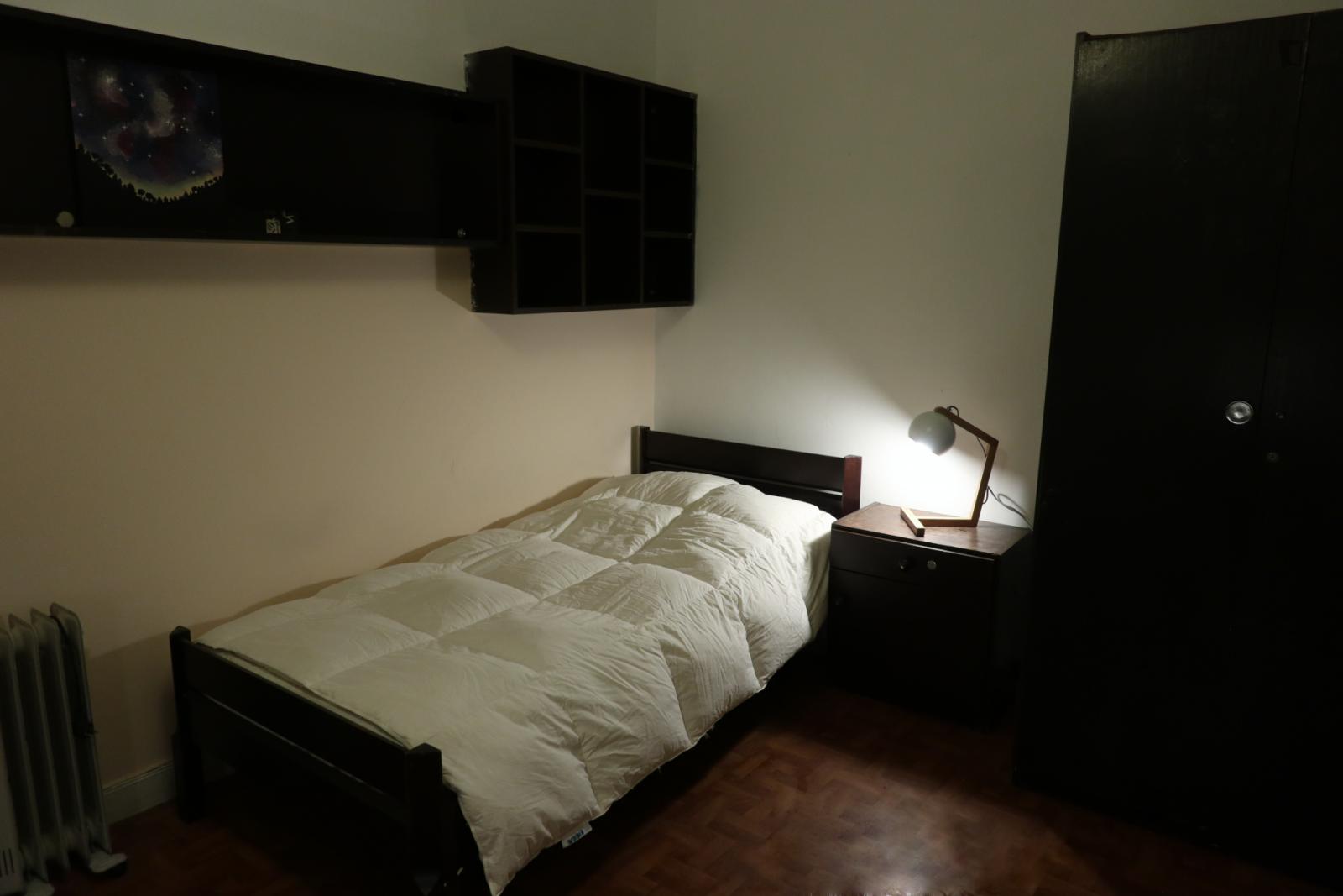 Cosy single Room 202 in porto – photo 1 of 2