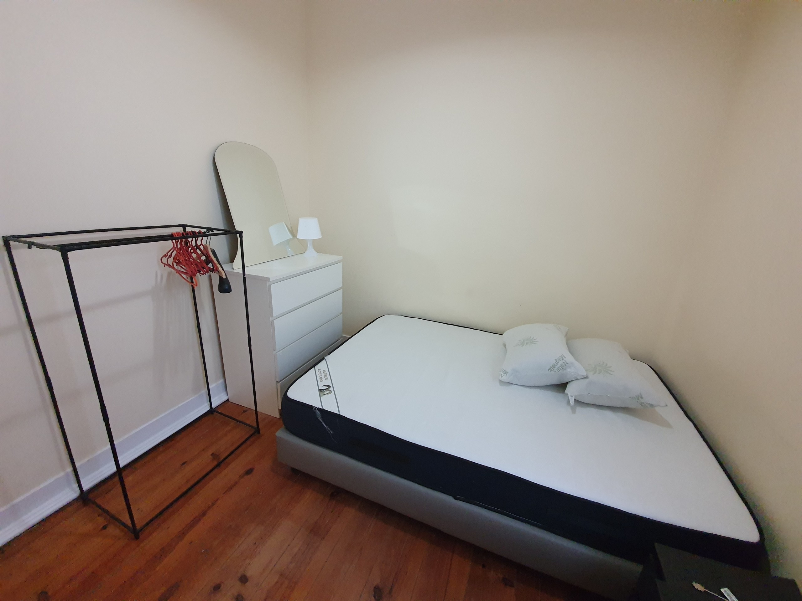 Room 7 em Arroios, lisboa – foto 3 de 15