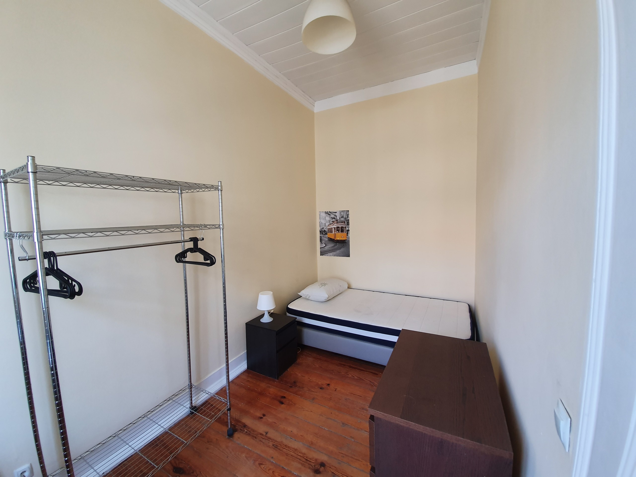 Room 2 em lisboa – foto 1 de 3