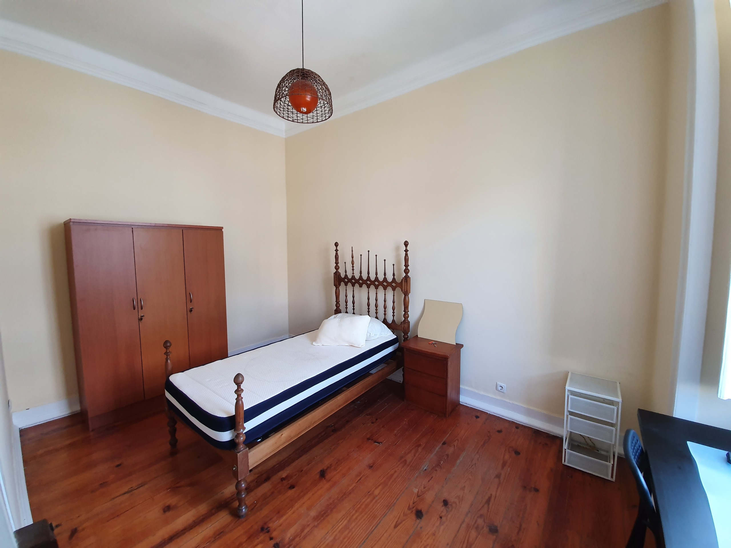 Room 1 em Arroios, lisboa – foto 2 de 15