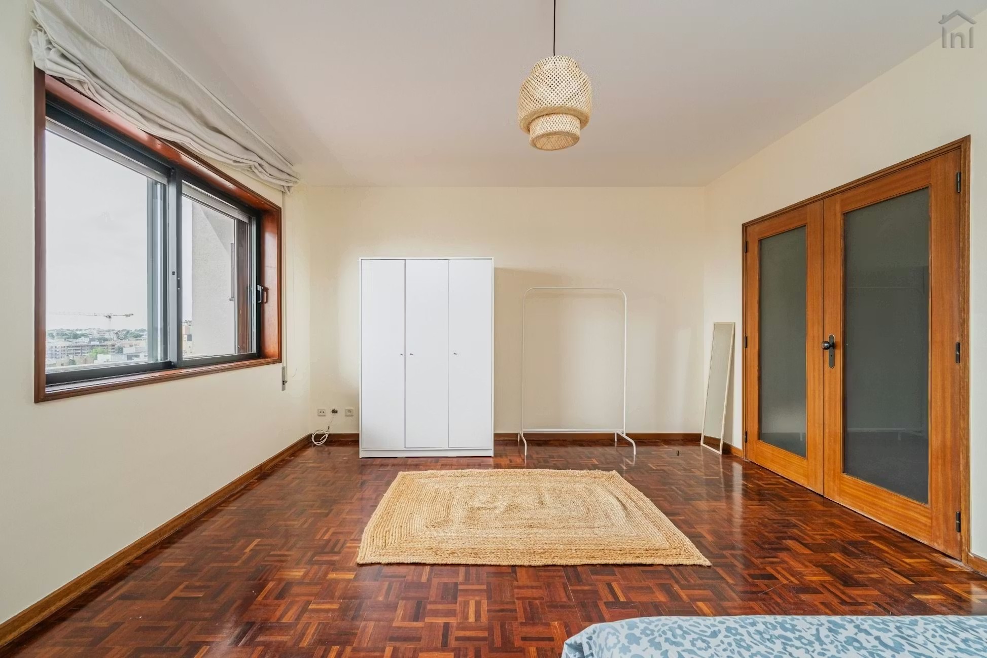 Room 4 - Quarto Pequeno Vista in Lordelo do Ouro, porto – photo 3 of 19