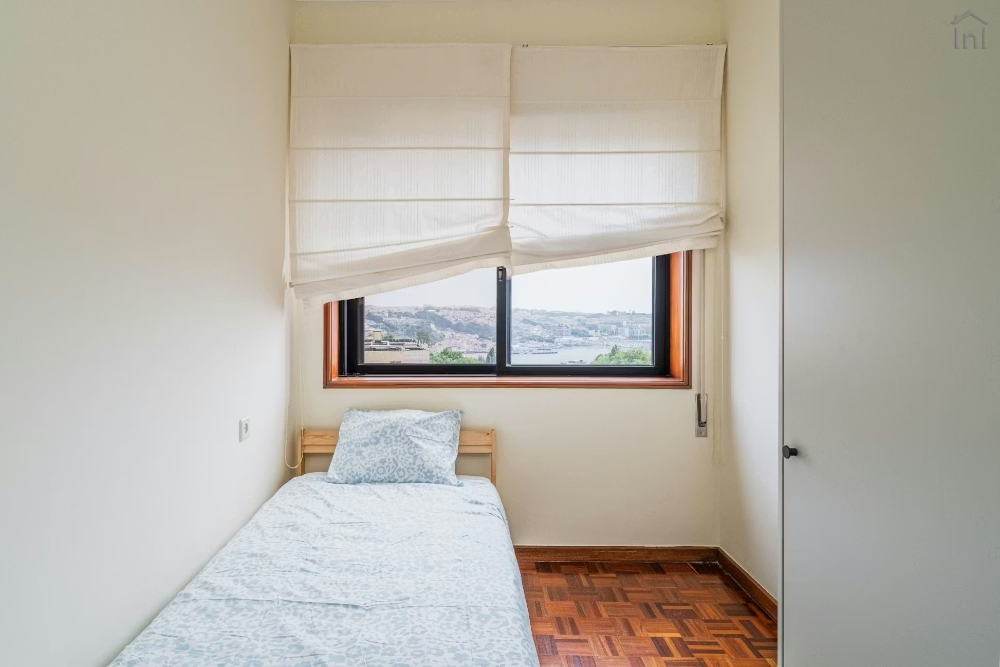 Room 5 - Suíte CA em Lordelo do Ouro, porto – foto 2 de 19