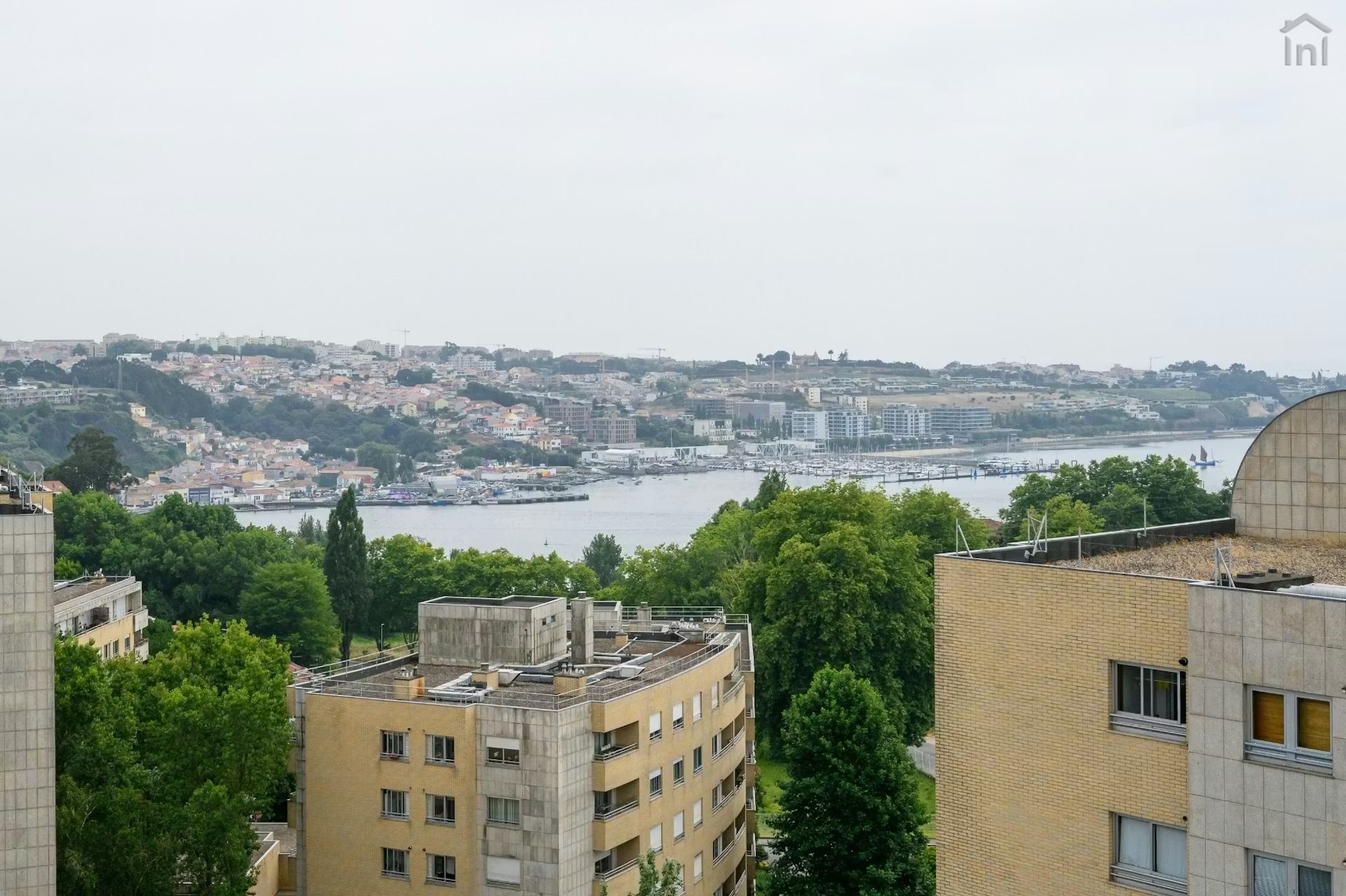 Room 3 - Quarto Palha in Lordelo do Ouro, porto – photo 4 of 19