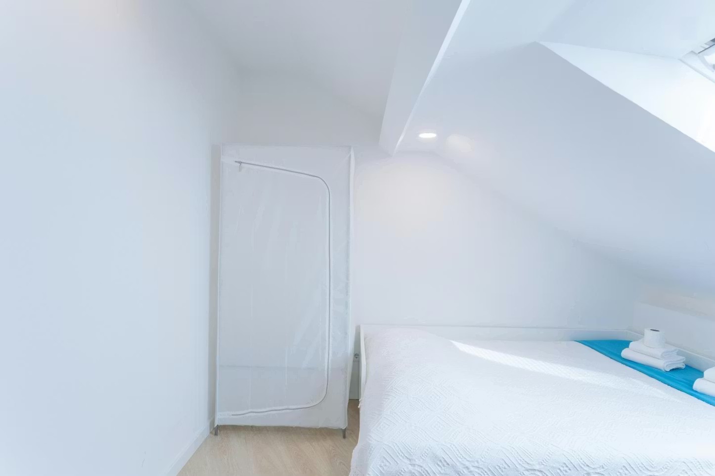 O304 - Spacious Superior Room in Rio Tinto, porto – photo 3 of 18