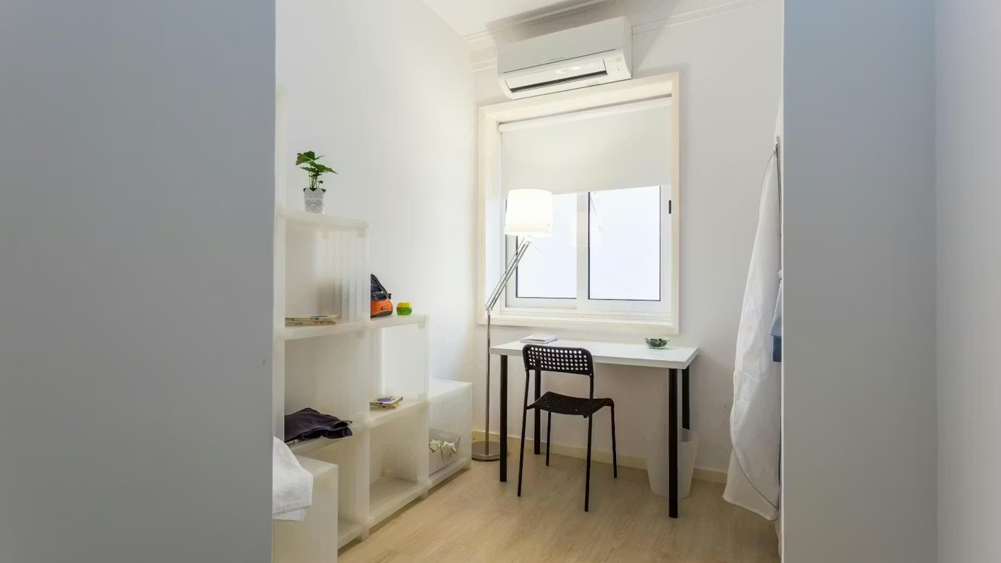 O104 - Cozy Standard Room in Rio Tinto, porto – photo 4 of 20