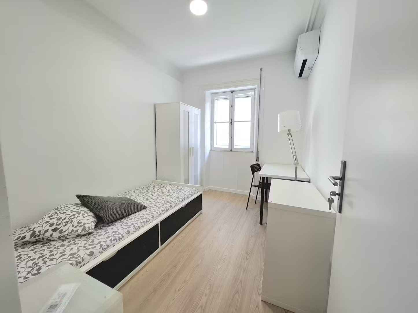 O205 - Cozy Standard Room in Rio Tinto, porto – photo 2 of 19