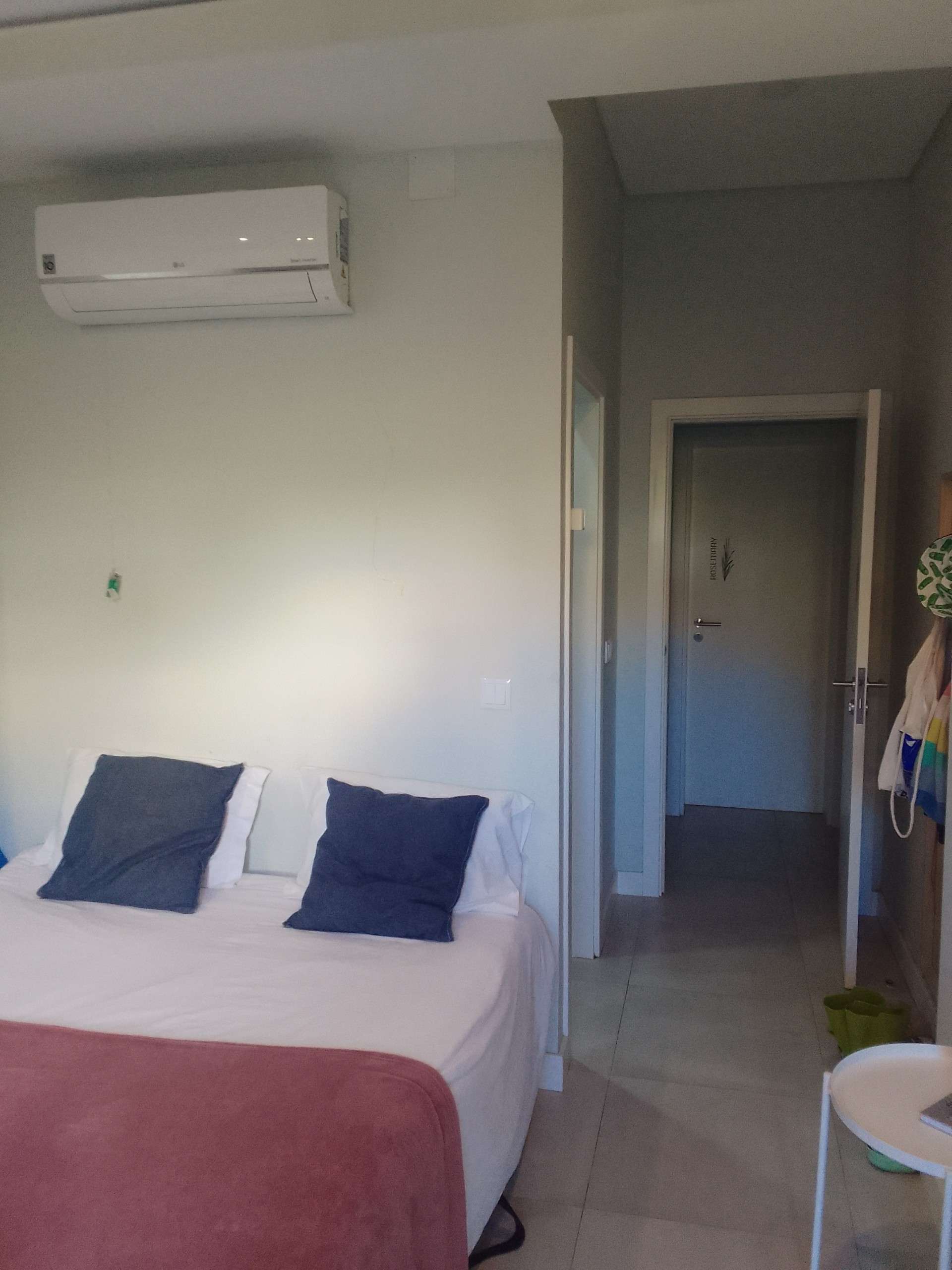 Room 5 "Mint" in Algés, lisboa – photo 2 of 20
