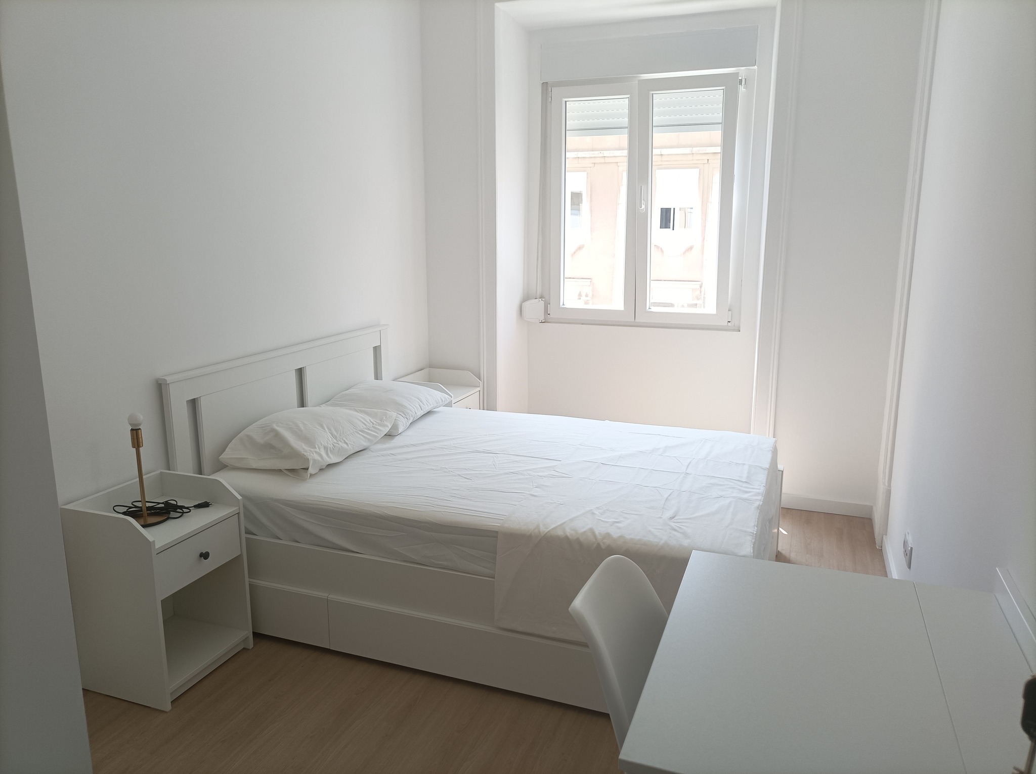 Bright & Comfortable Double Room 1 in a 6-bedroom Shared Apartment em São Jorge de Arroios, lisboa – foto 3 de 18