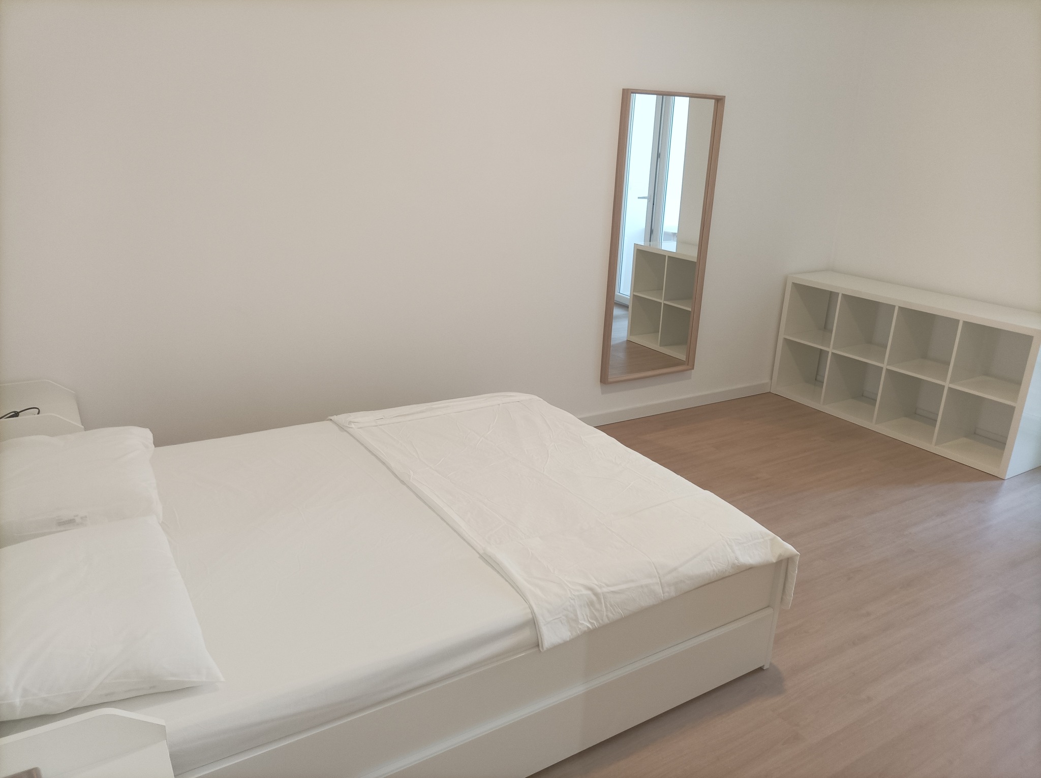 Well-furnished Double Room 6 w/ private bathroom em São Jorge de Arroios, lisboa – foto 4 de 26