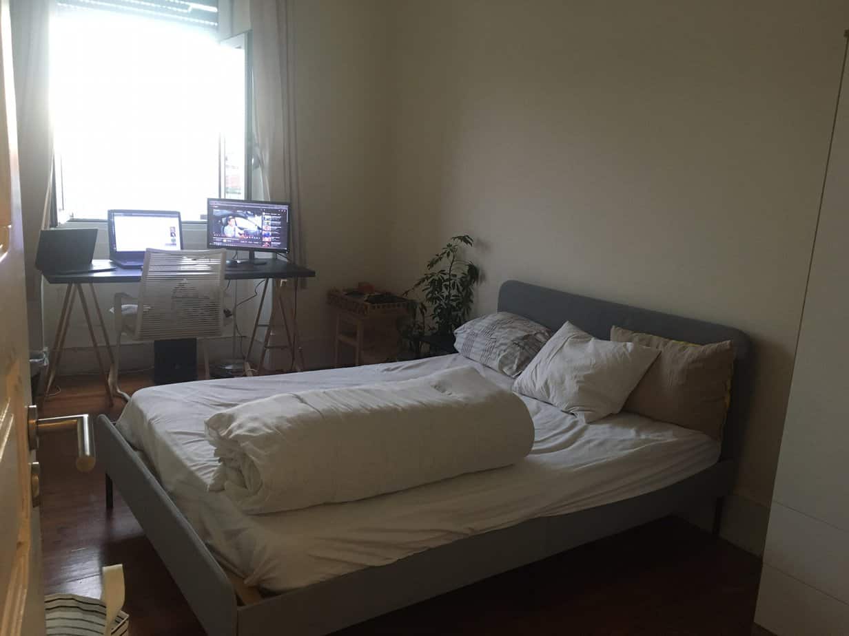 Equipped Double Room 4 with Natural Light in lisboa – photo 1 of 5