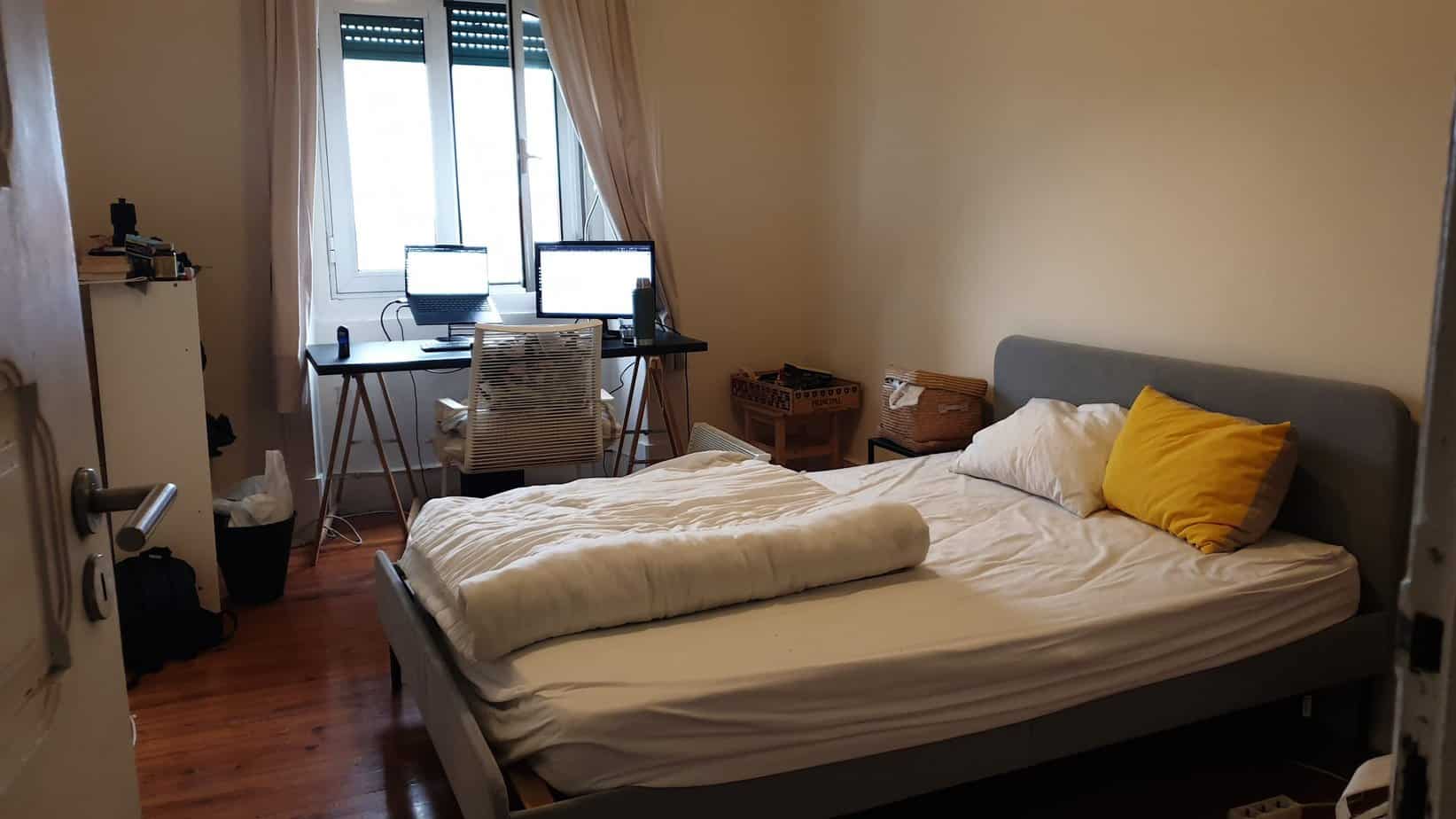Equipped Double Room 4 with Natural Light em Anjos, lisboa – foto 3 de 12