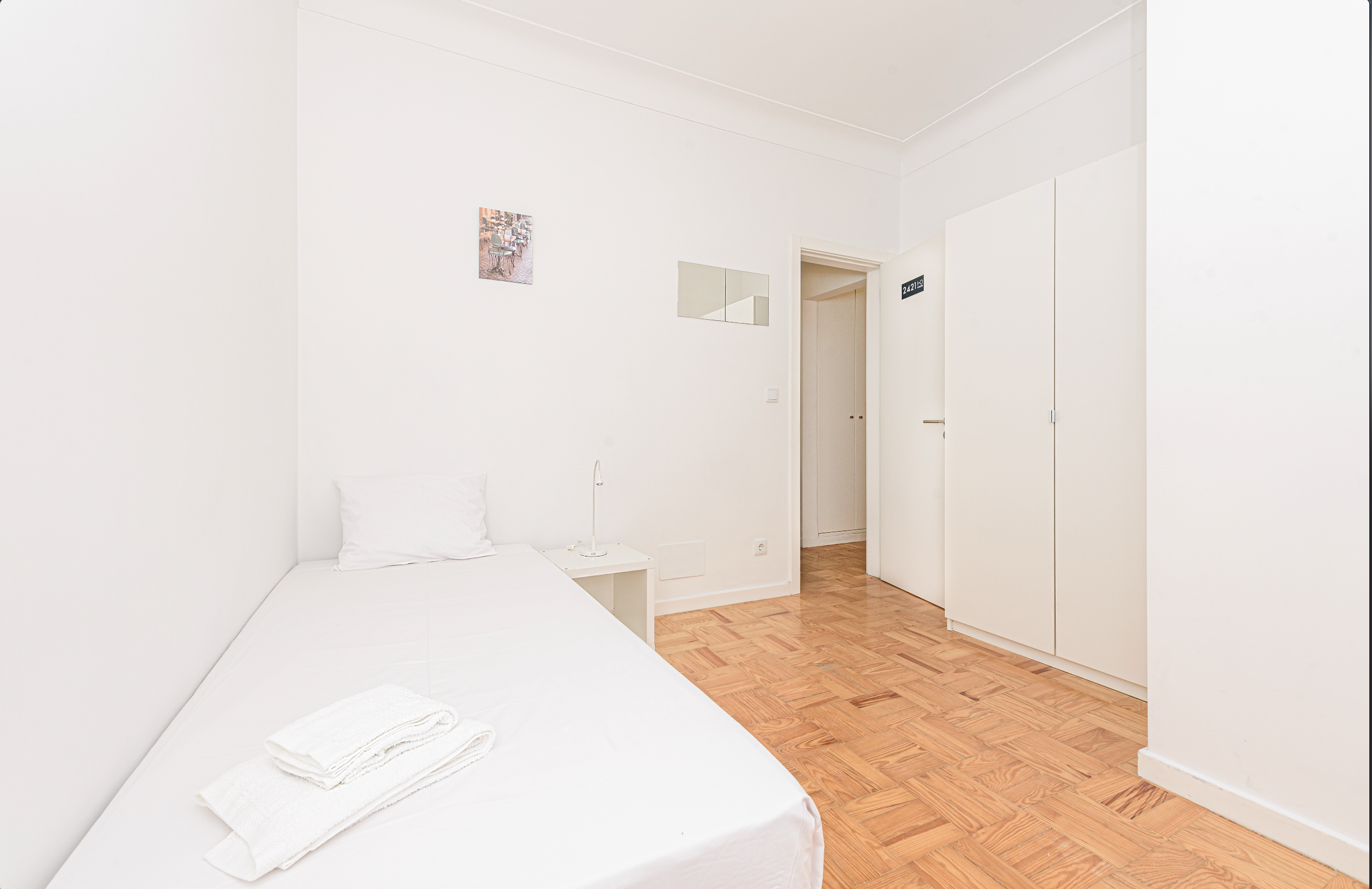 Room 2421 em Jardim Zoologico, lisboa – foto 1 de 14